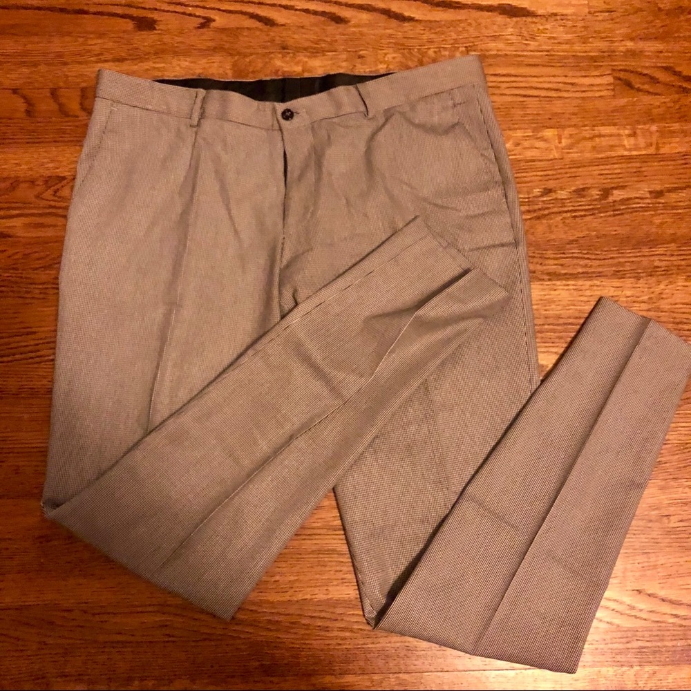 Zara Straight Leg Houndstooth Dress Pants